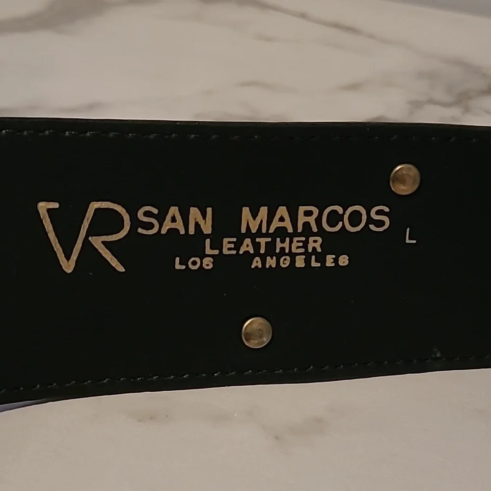 VR San Marcos White Leather Gold Square Hammered Metal Details Belt Sz L 28-32